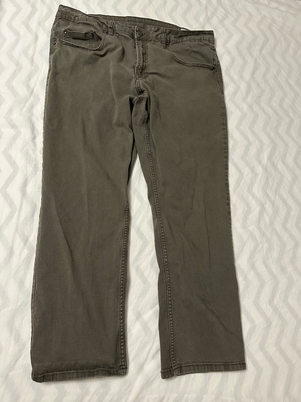 4/$20 Men’s Slim Straight Stretch Jeans